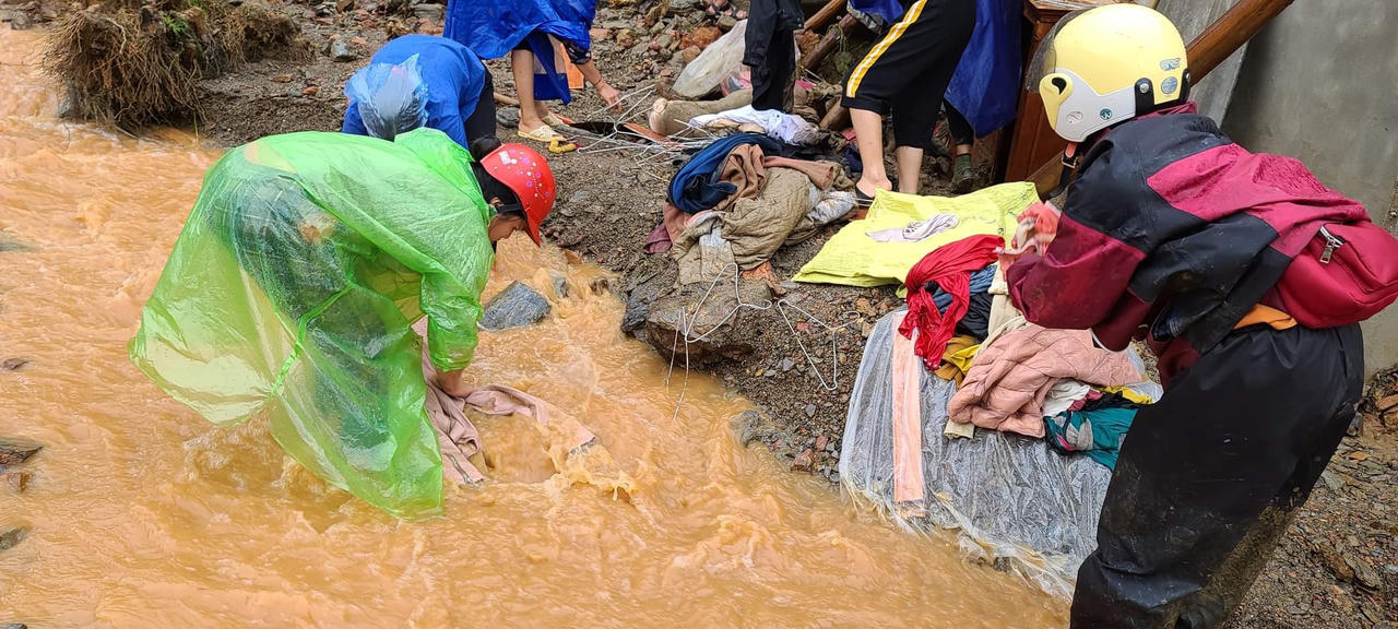 Mưa lớn khiến 1 người tử vong, nhiều nơi ở Bát Xát ngập lụt