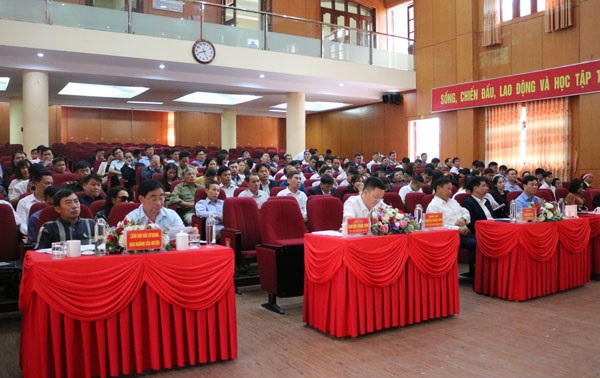 Đoàn đại biểu Quốc hội tỉnh Lào Cai tiếp xúc cử tri sau kỳ họp thứ 10, Quốc hội khóa XIV