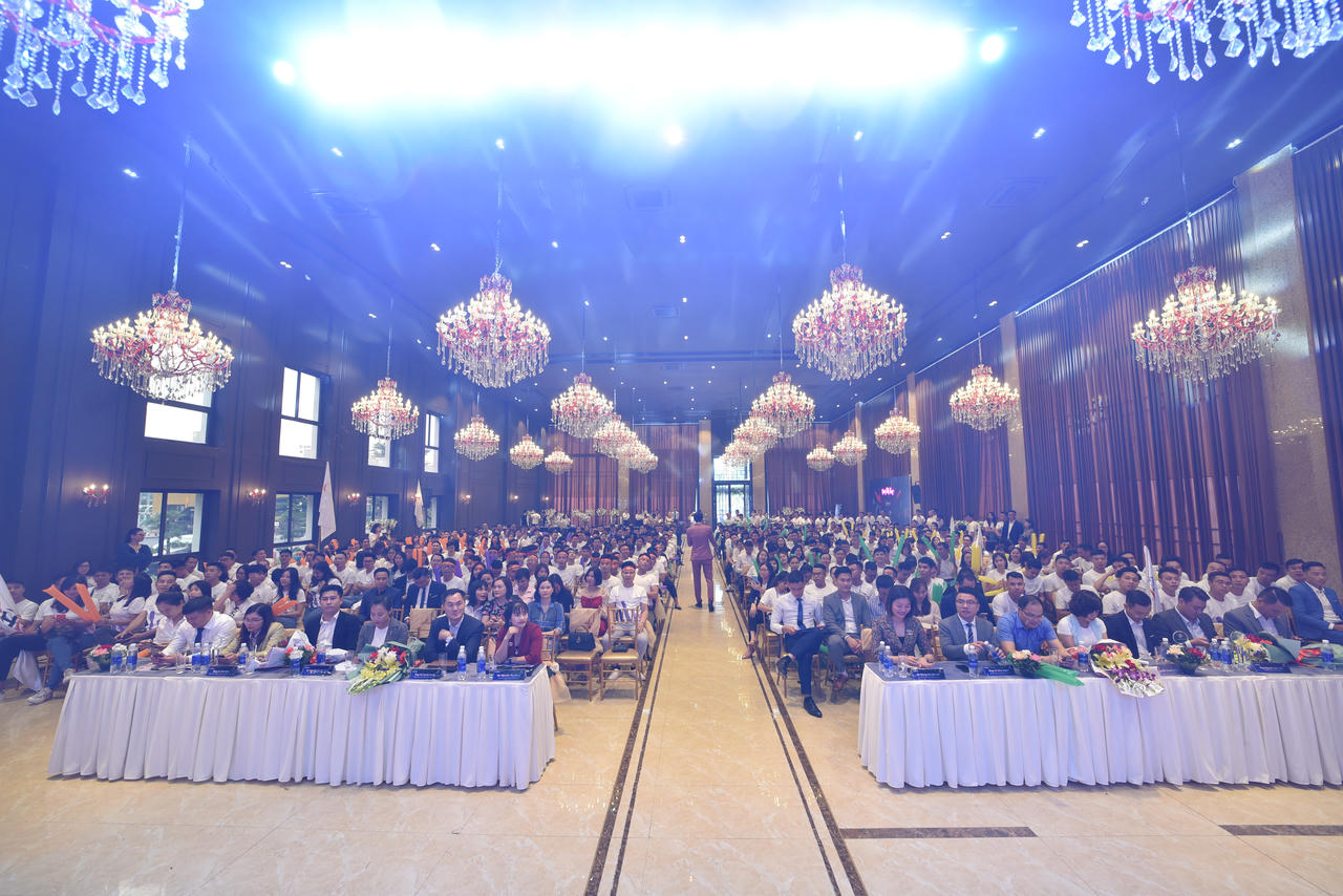 Hơn 500 “siêu sao” bùng nổ tại “King of Beat” – Sự kiện kick-off dự án Kosy City Beat Thai Nguyen