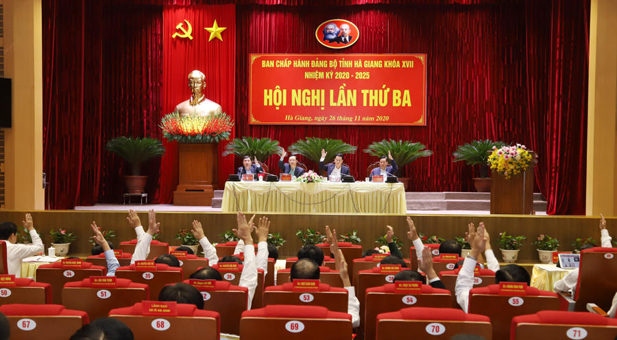 Hội nghị lần thứ 3 Ban chấp hành Đảng bộ tỉnh Hà Giang: Bàn giải pháp thúc đẩy phát triển kinh tế - xã hội