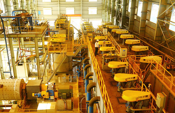 Chi nhánh Mỏ tuyển đồng Sin Quyền - Lào Cai quyết tâm vừa phòng dịch vừa đảm bảo hoạt động sản xuất