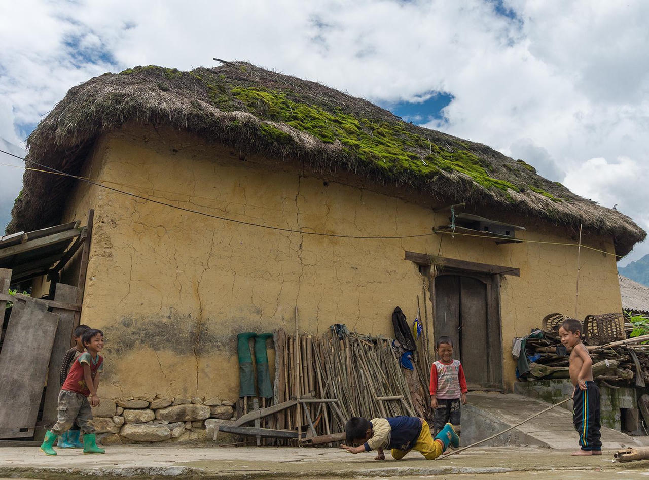 Tỉnh Lào Cai có 5 dân tộc còn nhiều khó khăn đặc thù