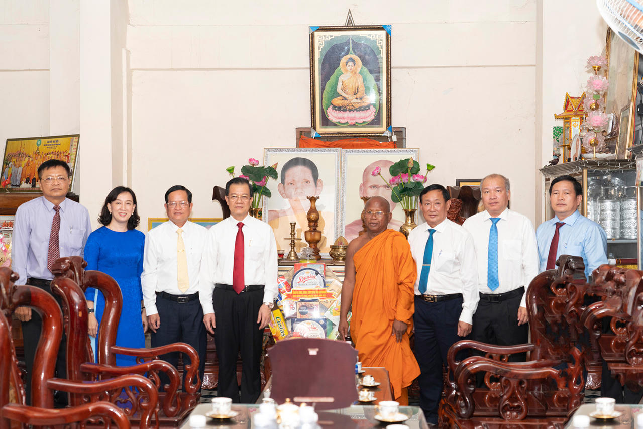 An Giang: Bí thư tỉnh ủy Lê Hồng Quang Chúc Tết Chôl Chnăm Thmây tại TX. Tịnh Biên