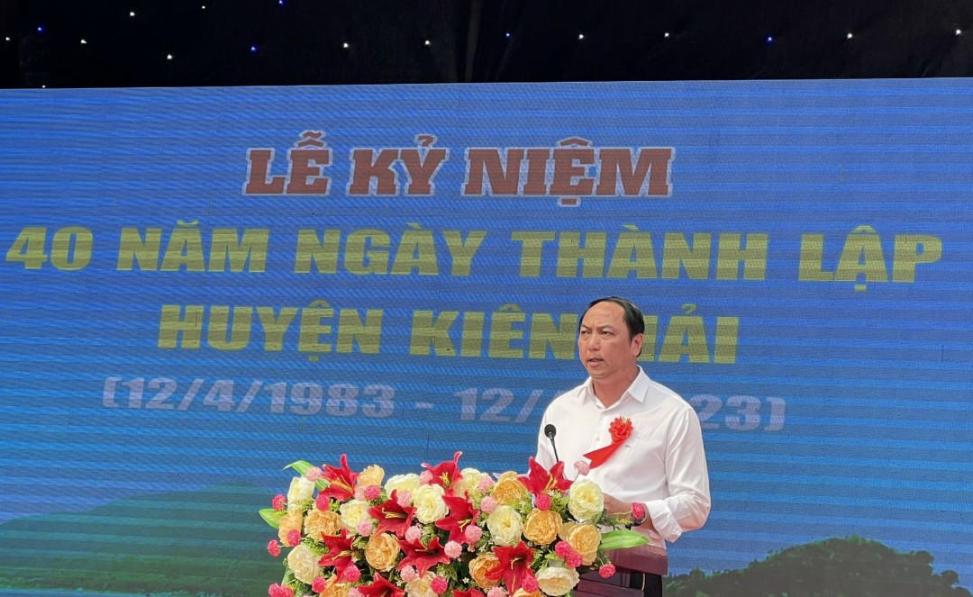 Huyện đảo Kiên Hải (Kiên Giang) đạt nhiều thành tựu lớn qua 40 năm xây dựng và phát triển