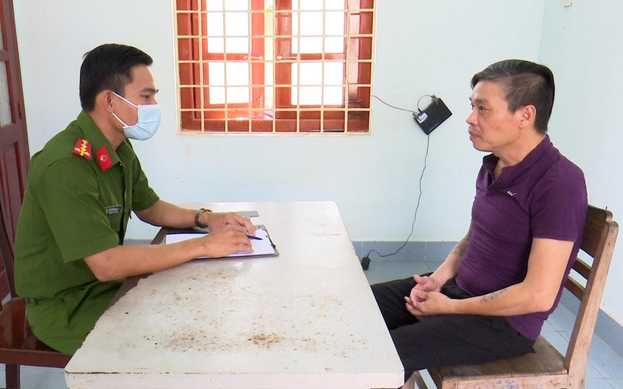 An Giang: Bắt giam đối tượng điều khiển xe ôtô kéo lê người tai nạn dưới gầm xe