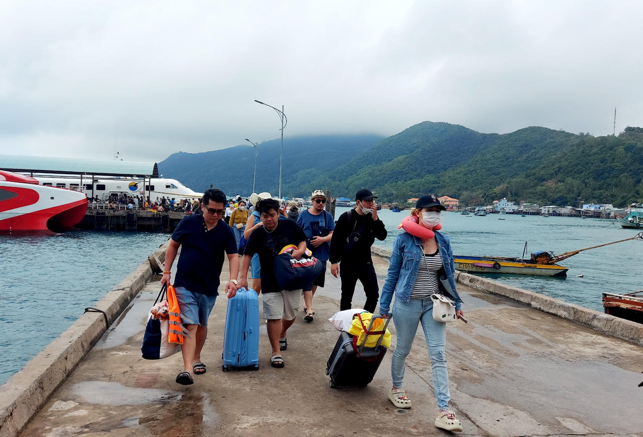 Kiên Hải vươn mình phát triển bền vững