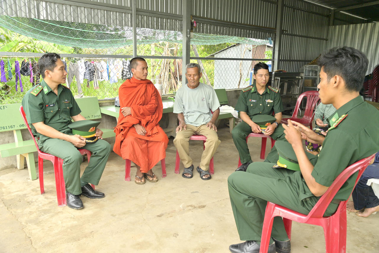 Đồn biên phòng Phú Mỹ chăm lo đời sống đồng bào vùng biên Kiên Giang