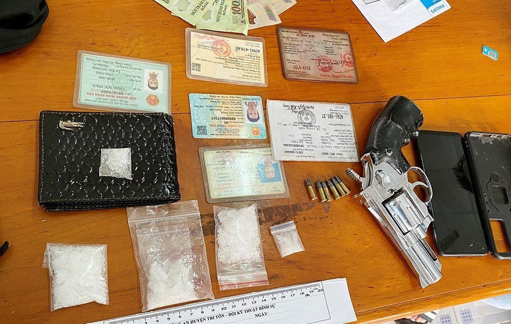 An Giang liên tiếp phát hiện các đối tượng tàng trữ vũ khí quân dụng 