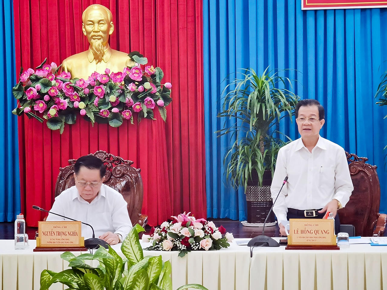 Đoàn kiểm tra của Ban Bí thư thực hiện kiểm tra Ban Thường vụ Tỉnh ủy An Giang