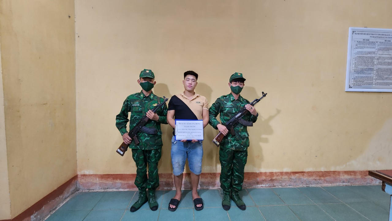 Bộ đội biên phòng An Giang bắt giữ đối tượng tàng trữ trái phép chất ma túy