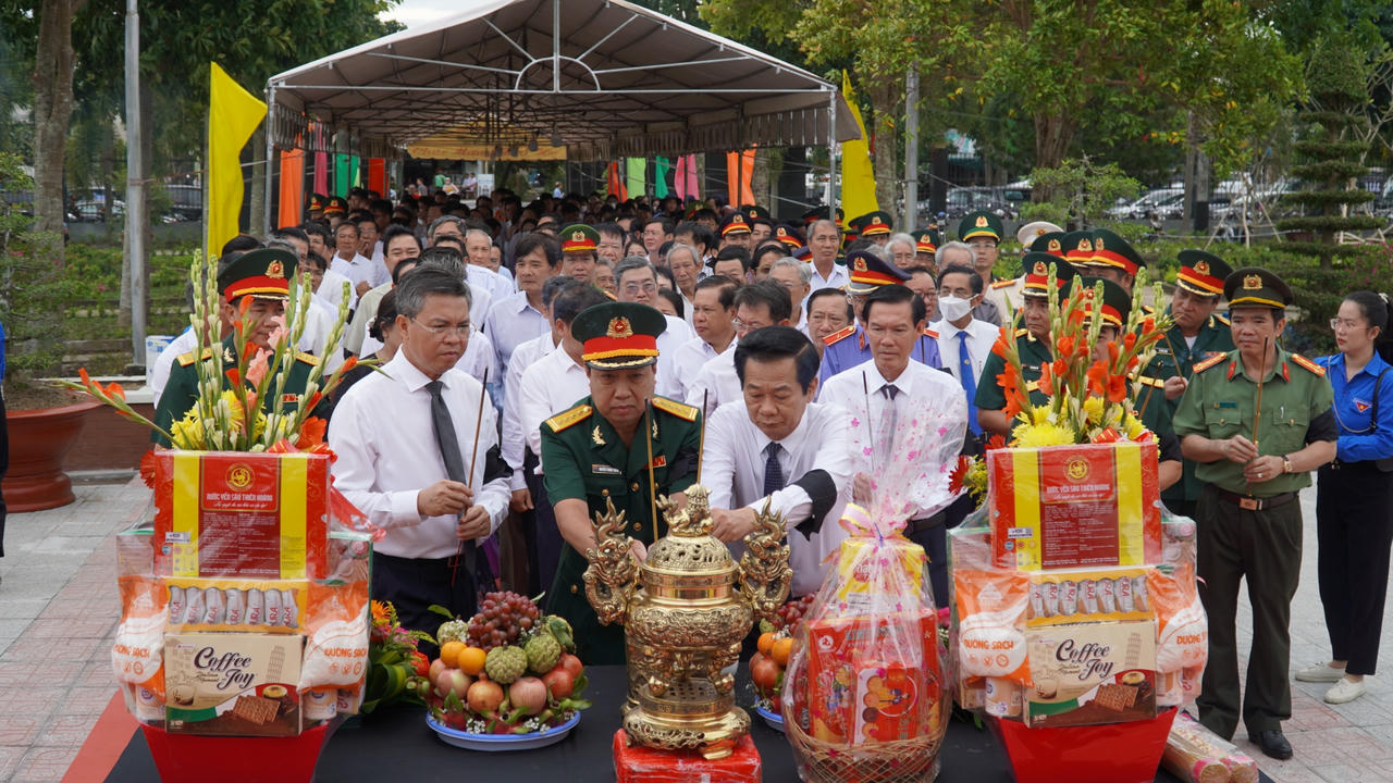 Kiên Giang: Truy điệu, an táng 27 hài cốt liệt sĩ