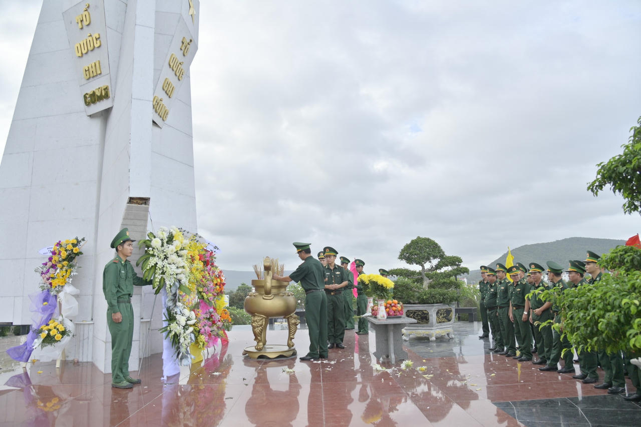 Đảng ủy Bộ độ Biên phòng Kiên Giang luôn quan tâm giáo dục truyền thống cho thế hệ trẻ