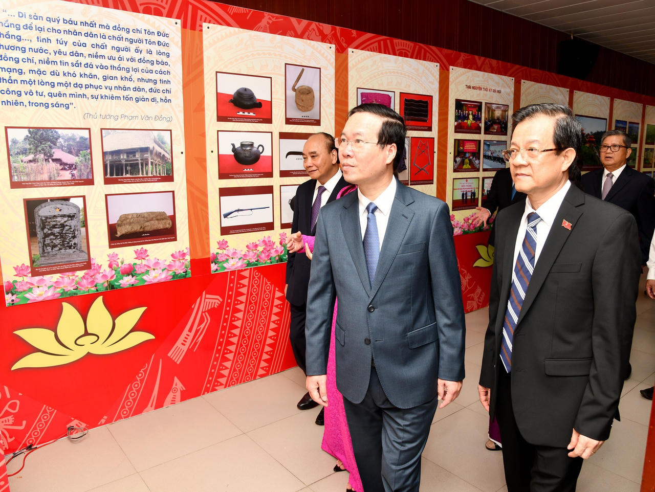 Hình ảnh Chủ tịch nước Võ Văn Thưởng tri ân, tưởng niệm Chủ tịch Tôn Đức Thắng tại An Giang