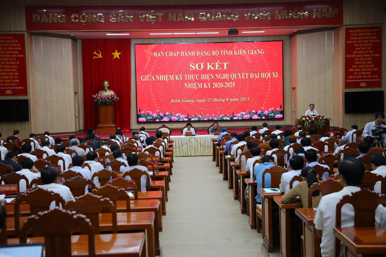 Kiên Giang có 6 chỉ tiêu đạt vượt mức Nghị quyết Đại hội Đảng bộ tỉnh đề ra