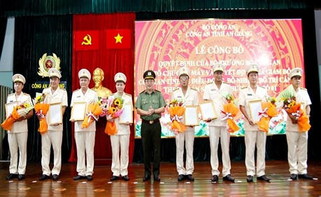Công an tỉnh An Giang công bố Quyết định kiện toàn tổ chức bộ máy theo Đề án của Bộ Công an