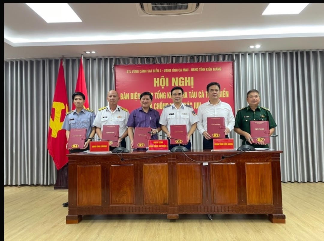 Tổng kiểm tra tàu cá và chống khai thác IUU trên vùng biển Tây Nam