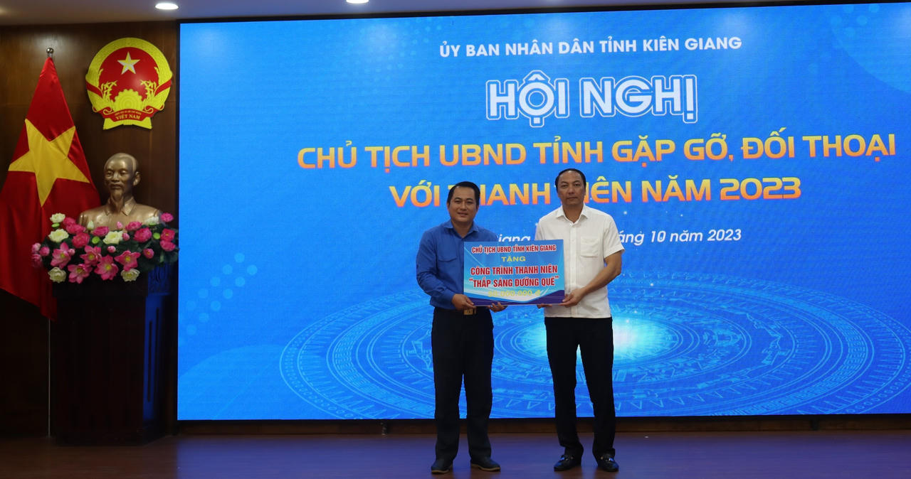 Tiếp tục phát huy và nâng cao tinh thần xung kích, tình nguyện trong thanh niên