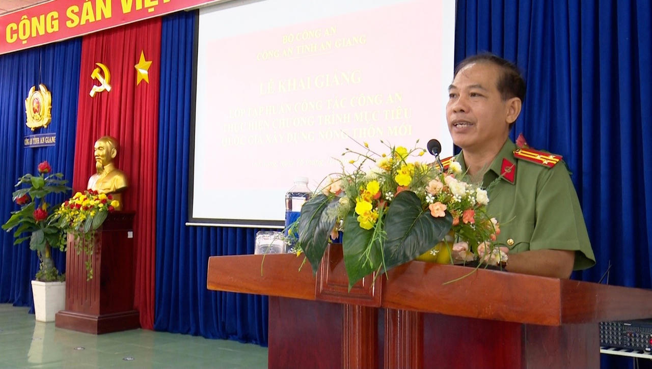 Tập huấn công tác Công an thực hiện Chương trình mục tiêu Quốc gia xây dựng nông thôn mới 