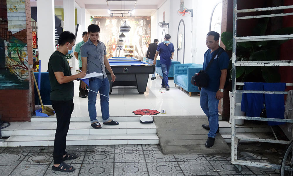 Tạm giữ hình sự thiếu niên đâm người tử vong