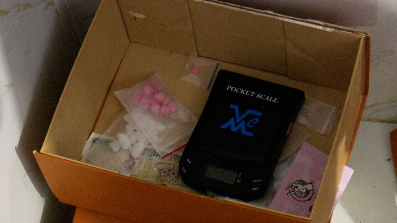 An Giang: Khởi tố hai đối tượng mua bán và tổ chức sử dụng trái phép chất ma túy