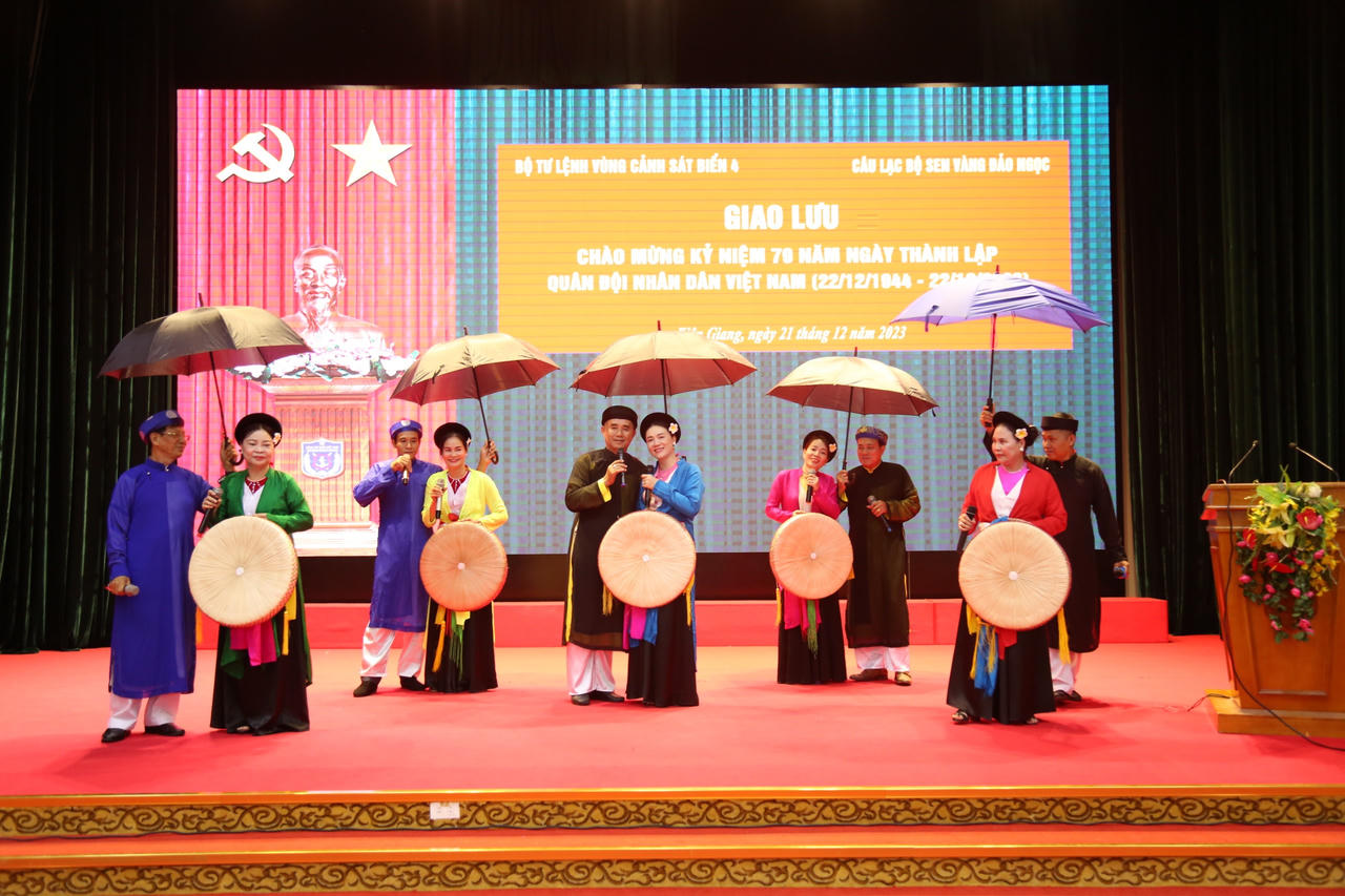 Vùng Cảnh sát biển 4: Nhiều hoạt động ý nghĩa chào mừng ngày 22/12