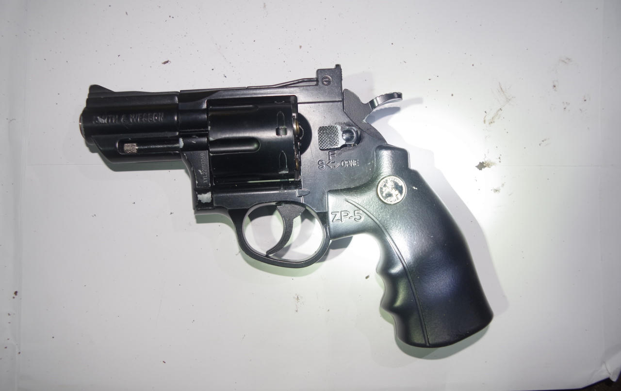 Kiên Giang: Tạm giữ hình sự đối tượng sử dụng súng giải quyết mâu thuẫn