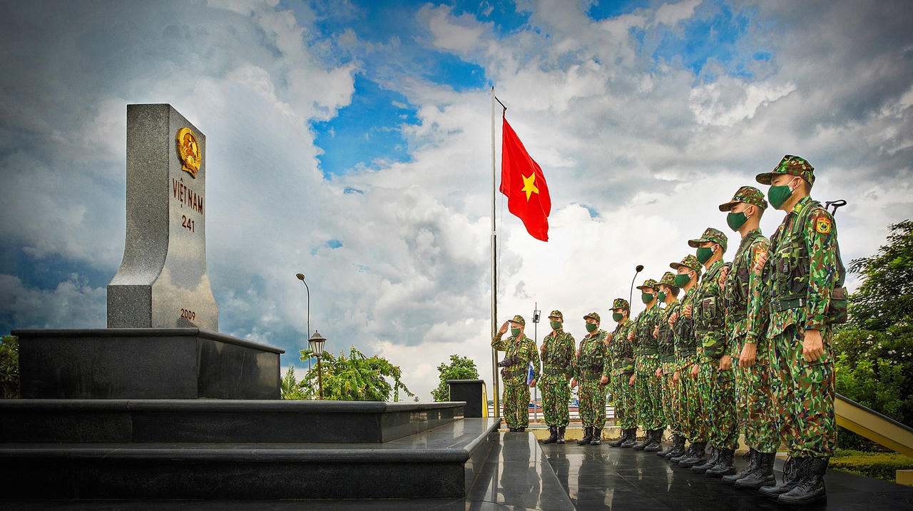 Cán bộ, chiến sĩ biên phòng An Giang bảo vệ vững chắc chủ quyền lãnh thổ, biên giới quốc gia