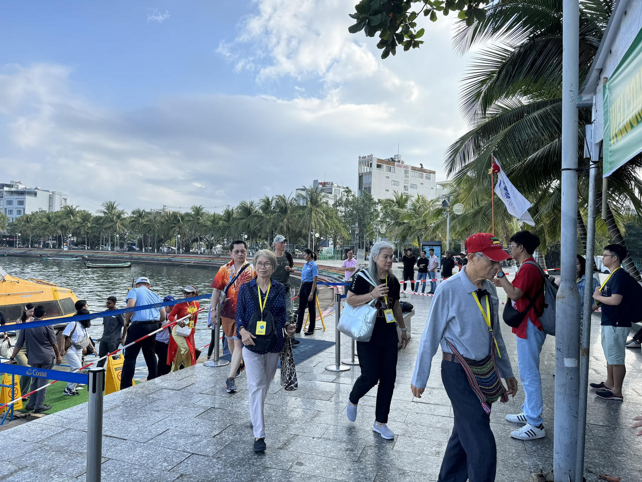 Hơn 1.100 khách quốc tế đến Phú Quốc