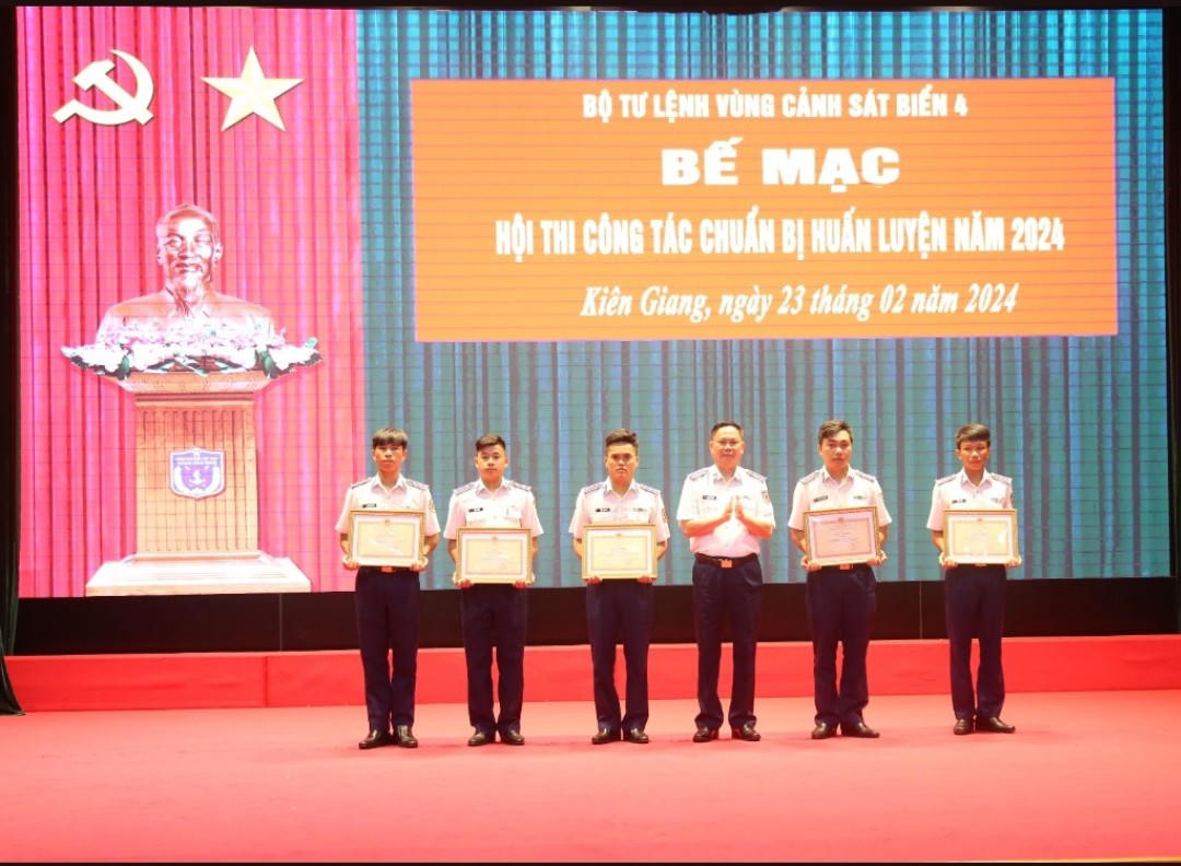 Bộ Tư lệnh Vùng Cảnh sát biển 4 làm tốt công tác chuẩn bị huấn luyện năm 2024