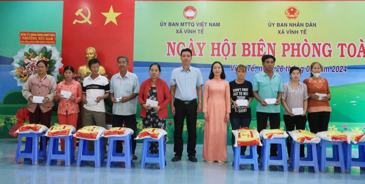 An Giang: Ngày hội Biên phòng toàn dân ở huyện Tri Tôn và Thành phố Châu Đốc