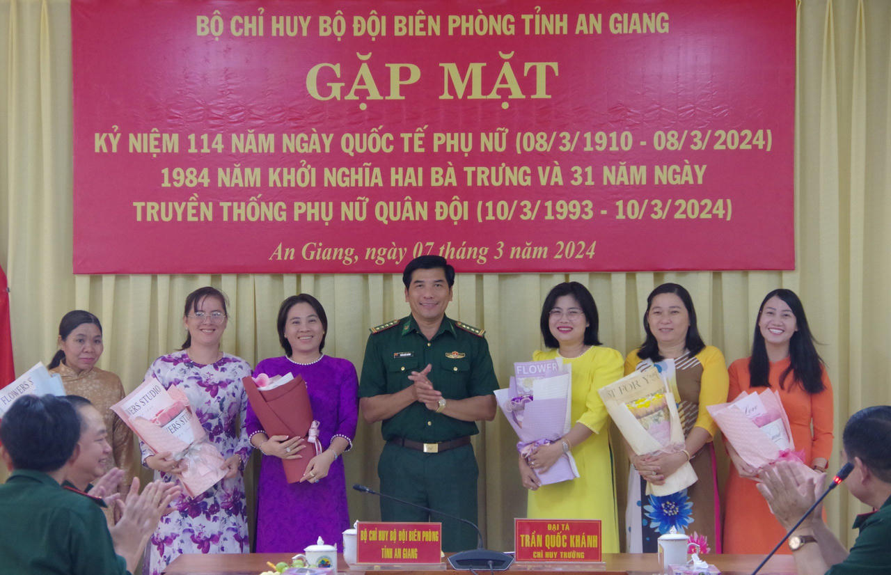 Họp mặt Hội viên Hội Phụ nữ Bộ đội Biên phòng tỉnh An Giang
