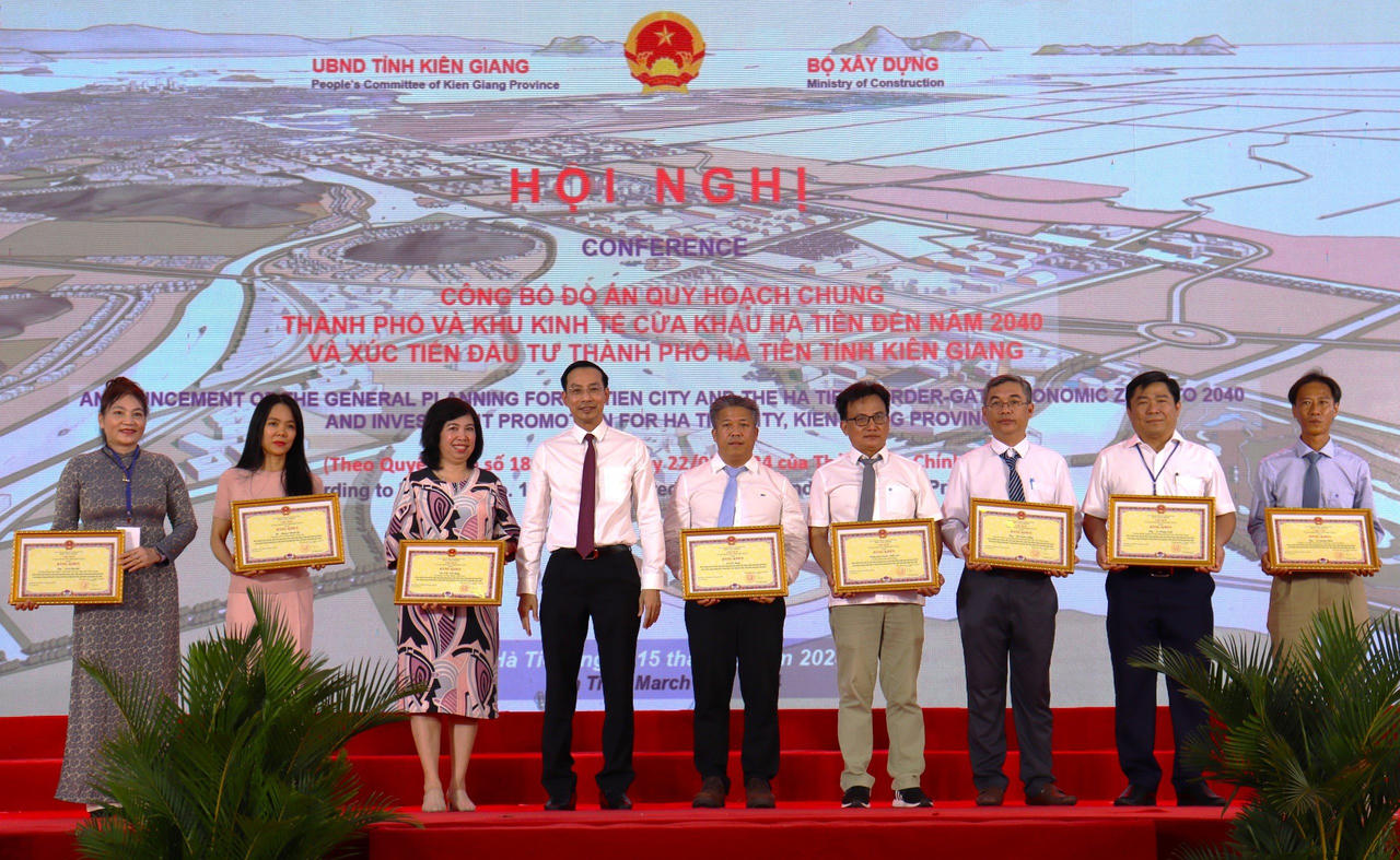 TP Hà Tiên, tỉnh Kiên Giang phát triển theo mô hình "lưỡng cực, nhất thể, đa trung tâm"