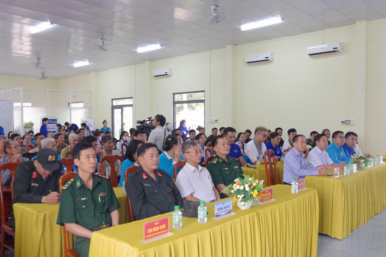 An Giang: Dấu ấn tuổi trẻ trong chương trình “Tháng Ba biên giới” tại Thành phố Châu Đốc