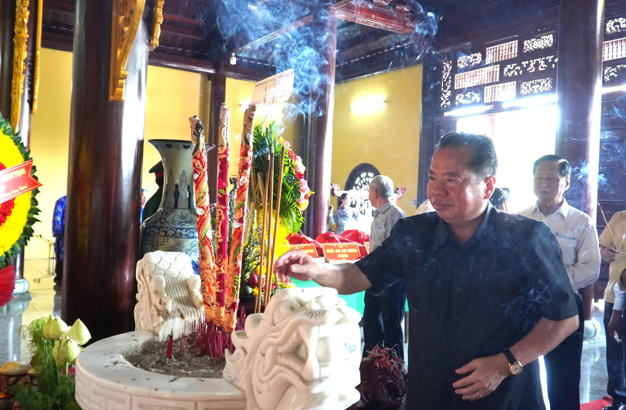 Giỗ tổ Hùng Vương ở đền thờ đầu tiên tại Đồng bằng sông Cửu Long