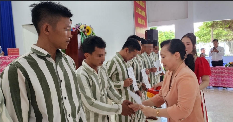 Trại giam Kênh 7: Công bố giảm thời hạn chấp hành án phạt tù cho phạm nhân đợt 30/4