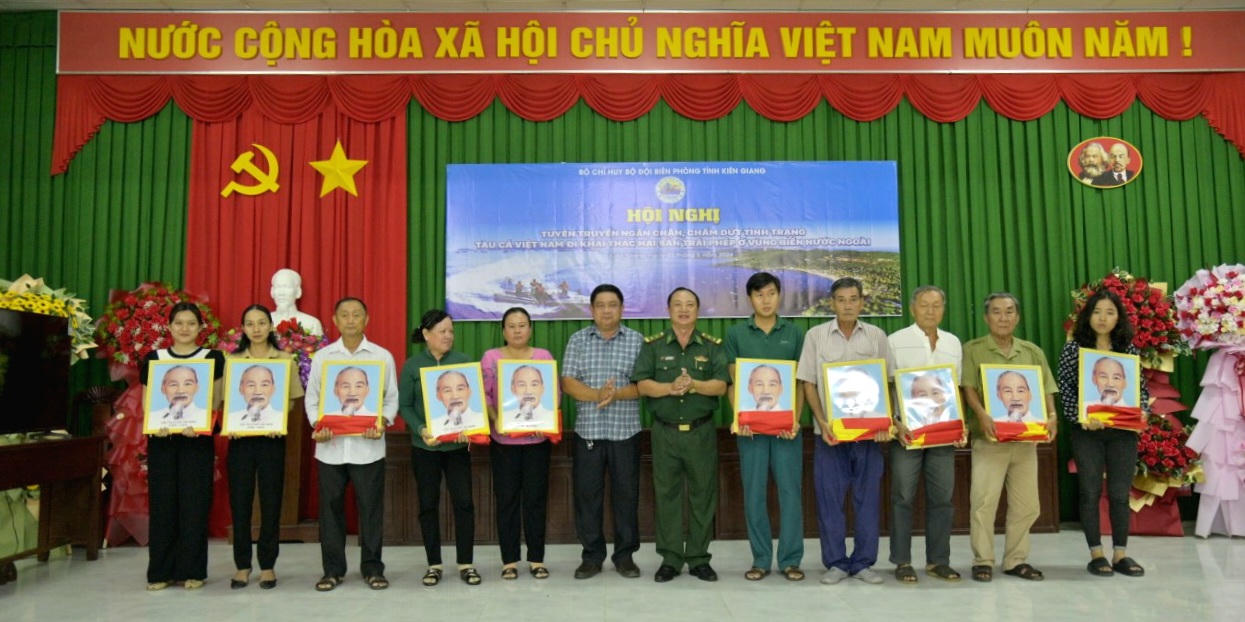Bộ đội Biên phòng tỉnh Kiên Giang - Tuyên truyền chống khai thác IUU