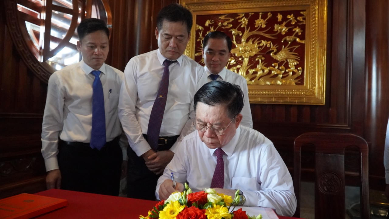 Khánh thành Tượng đài Bác Hồ tại TP Phú Quốc