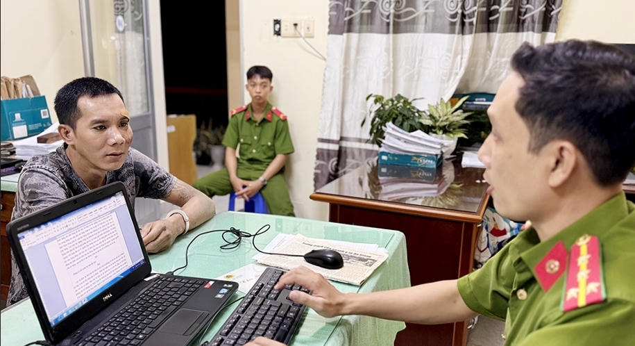 'Giải vây' cho kẻ trốn nã đặc biệt nguy hiểm, 2 đối tượng bị khởi tố