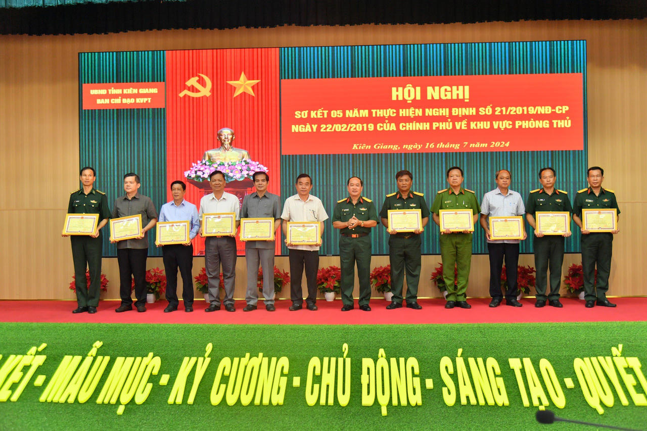 Kiên Giang: Sơ kết 5 năm thực hiện Nghị định số 21 của Chính phủ về Khu vực phòng thủ