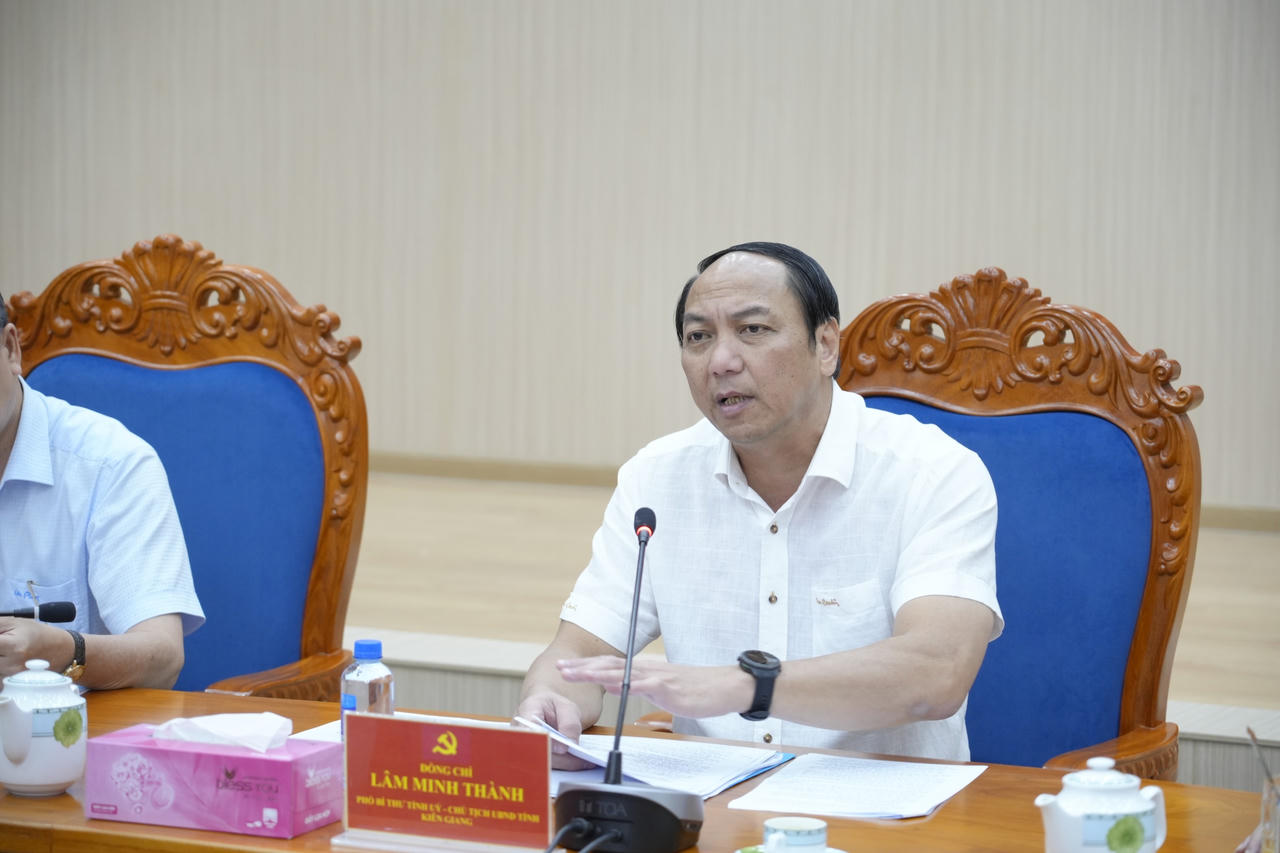 Chủ tịch tỉnh Kiên Giang làm việc với Ban Thường vụ Thành ủy Phú Quốc