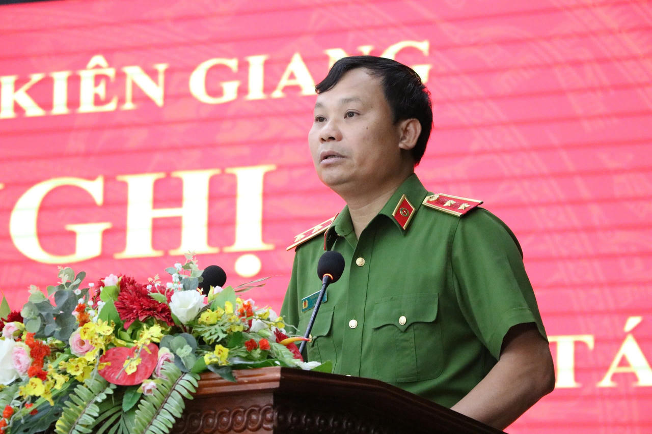 Thứ trưởng Bộ Công an yêu cầu tiếp tục phát huy khí thế tấn công tội phạm tại Phú Quốc