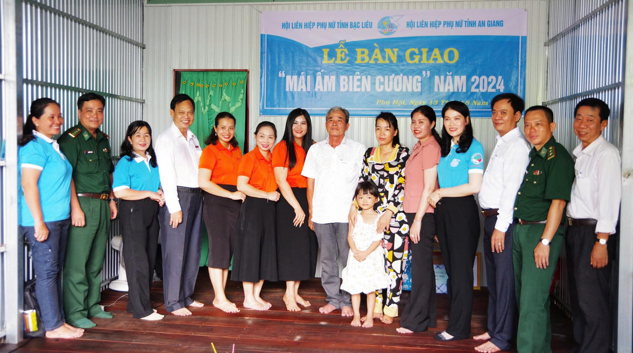 Đồng hành cùng phụ nữ, học sinh nghèo khu vực biên giới tỉnh An Giang