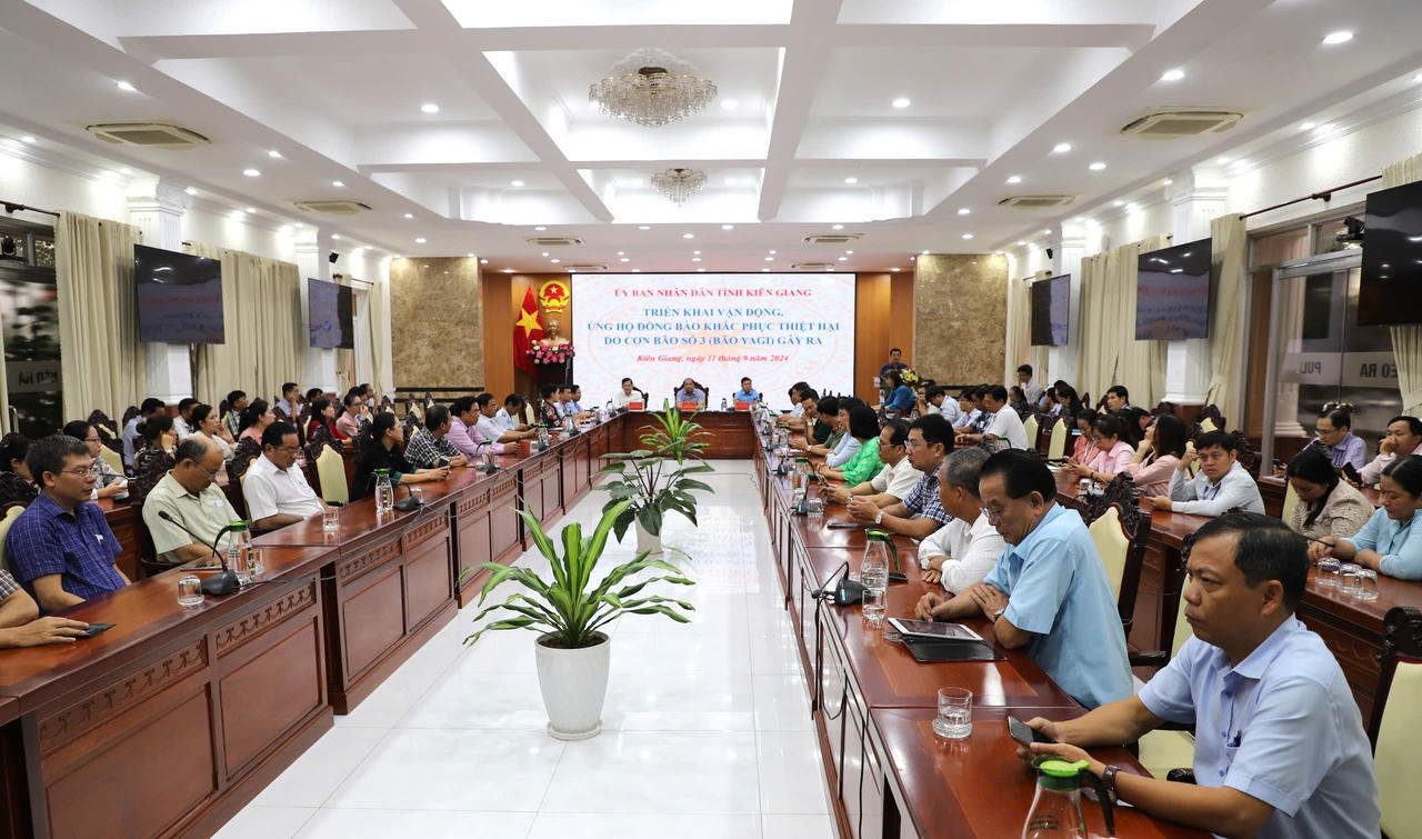 Kiên Giang vận động ủng hộ đồng bào bị thiệt hại do bão số 3