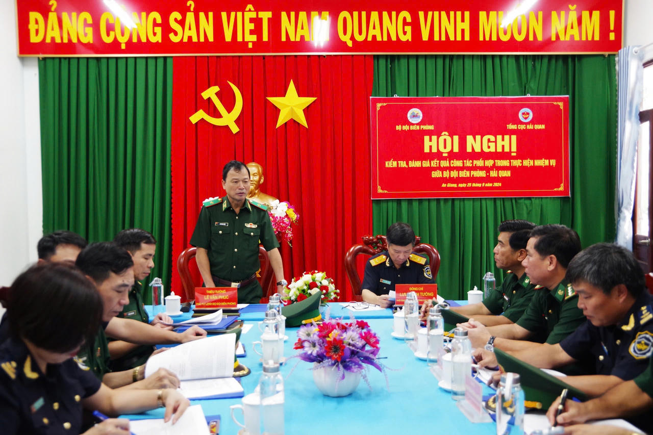 Kiểm tra công tác phối hợp trong thực hiện nhiệm vụ giữa Bộ đội Biên phòng và Cục Hải quan tỉnh An Giang