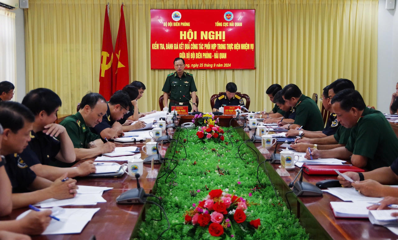 Kiểm tra công tác phối hợp trong thực hiện nhiệm vụ giữa Bộ đội Biên phòng và Cục Hải quan tỉnh An Giang