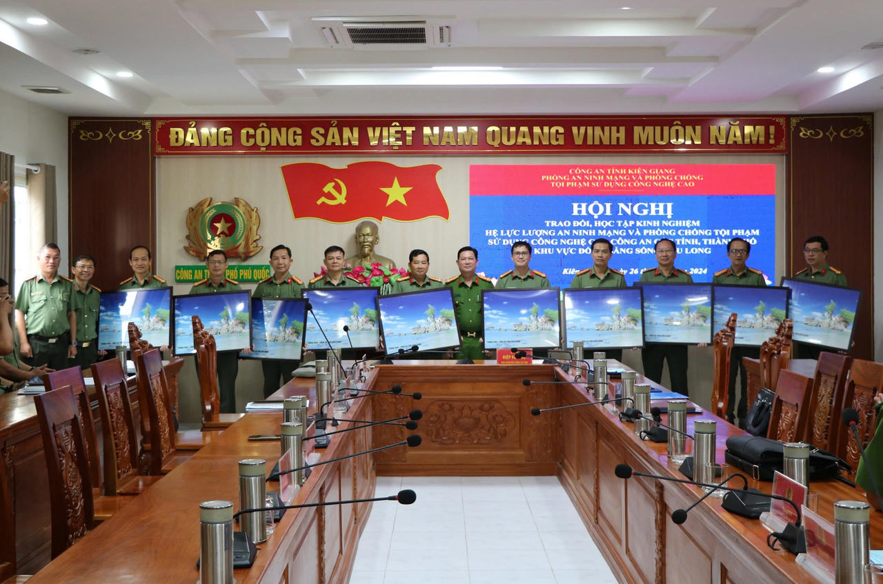 Công an các tỉnh, thành ĐBSCL trao đổi, học tập kinh nghiệm trong đấu tranh, phòng chống tội phạm sử dụng công nghệ cao 