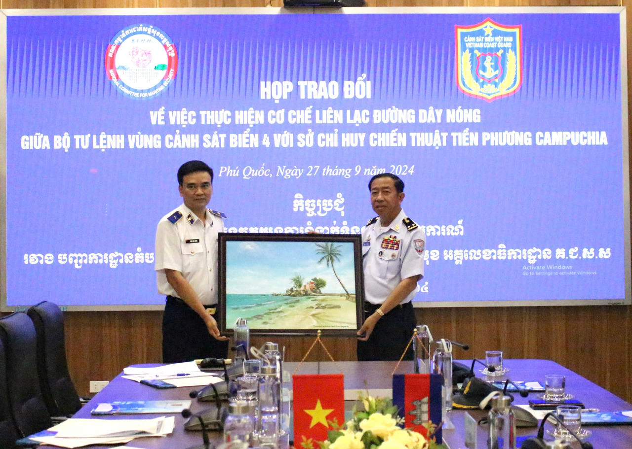 Sở Chỉ huy chiến thuật tiền phương Campuchia thăm và làm việc tại Bộ Tư lệnh Vùng Cảnh sát biển 4