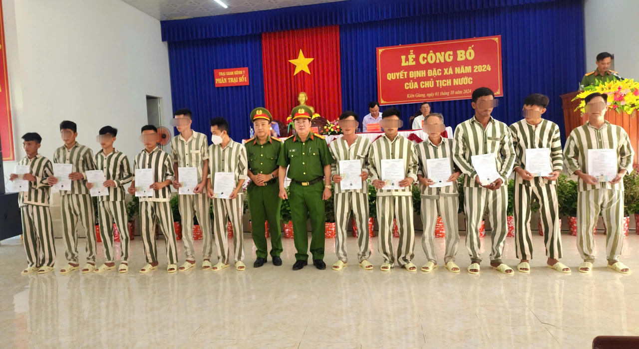 Nhiều địa phương công bố quyết định đặc xá cho phạm nhân