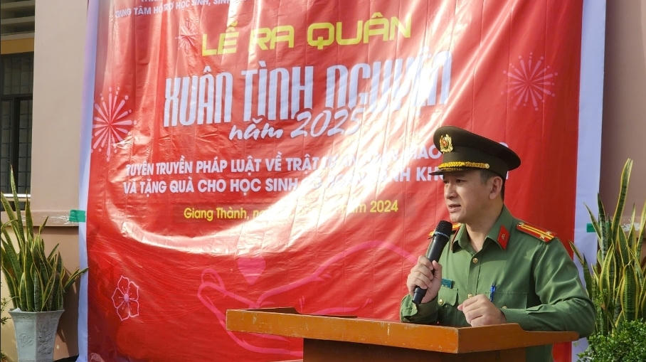 Tuổi trẻ Công an tỉnh Kiên Giang ra quân Chương trình Xuân tình nguyện
