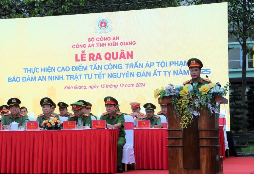 Công an Kiên Giang ra quân thực hiện đợt cao điểm tấn công, trấn áp tội phạm